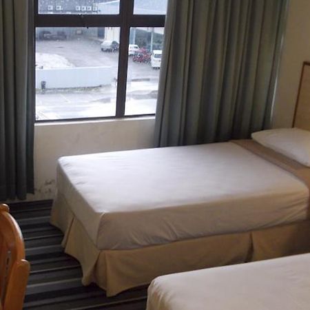 Sri Sutra Hotel Bandar Puchong Utama Exteriör bild