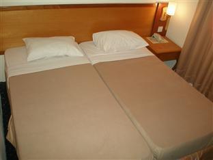 Sri Sutra Hotel Bandar Puchong Utama Exteriör bild