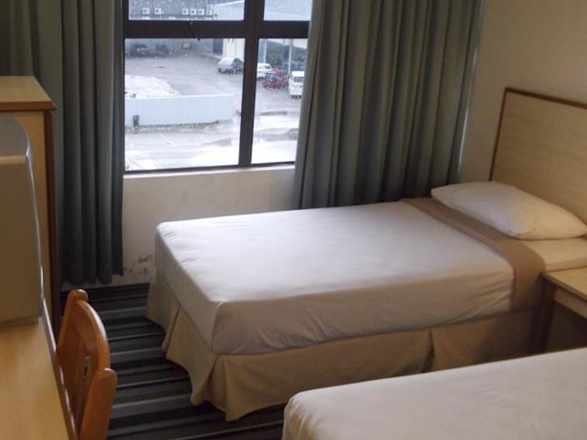Sri Sutra Hotel Bandar Puchong Utama Exteriör bild